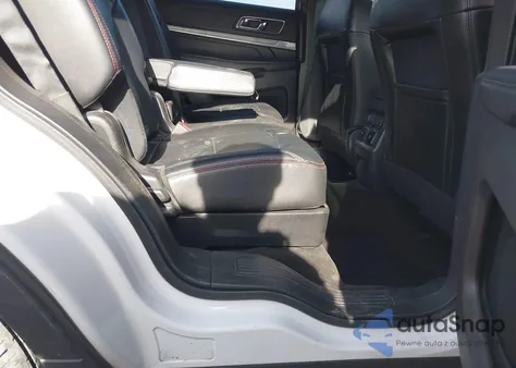 2016 Ford Explorer Sport z USA, uszkodzony, nr VIN 1FM5K8GT2GGA85256